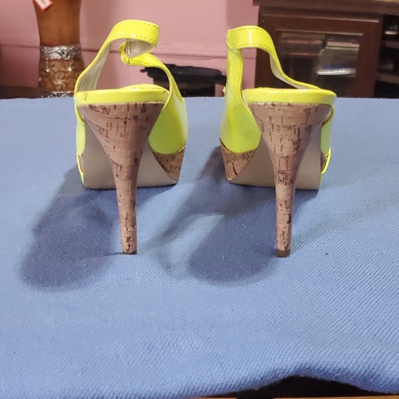 GUESS PEEP TOE SLINGBACK HIGH HEEL - Picture 5 of 10